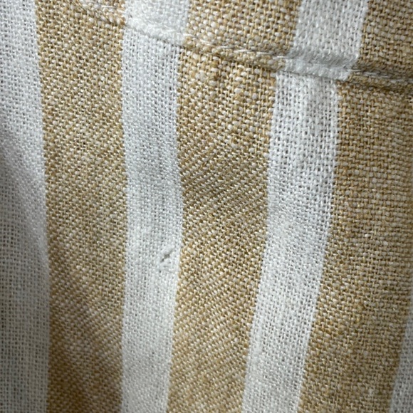 Universal Thread Womens Tan & White Striped Long Sleeve Button Down  Size M - Picture 6 of 11